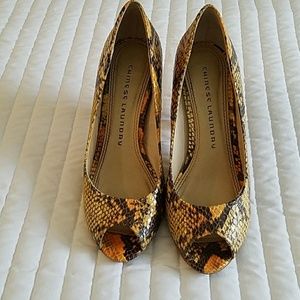 Chinese Laundry Pumps